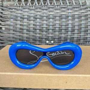 Shield sunglasses